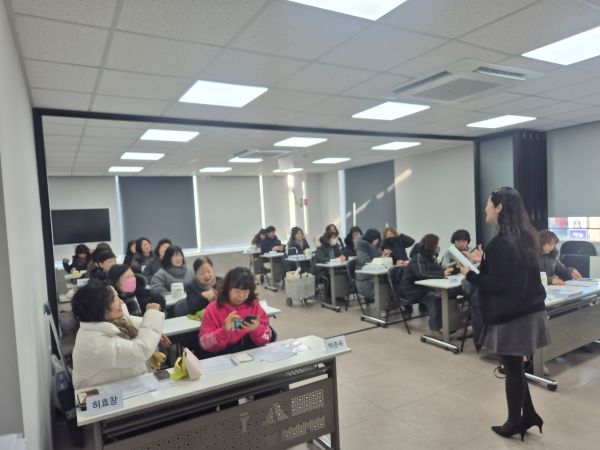 튜터 오리엔테이션 사진-11.jpg